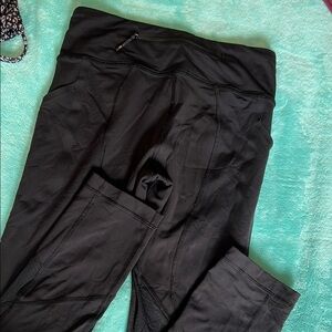 Lulu pace rival  3/4 crop